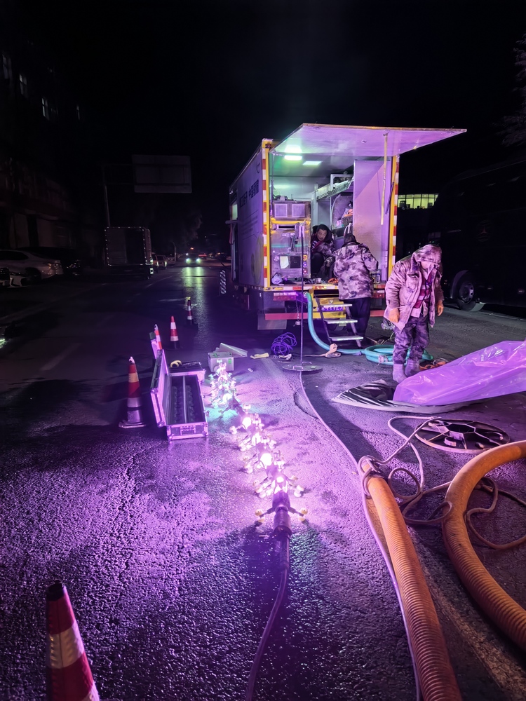 青川管道非开挖修复